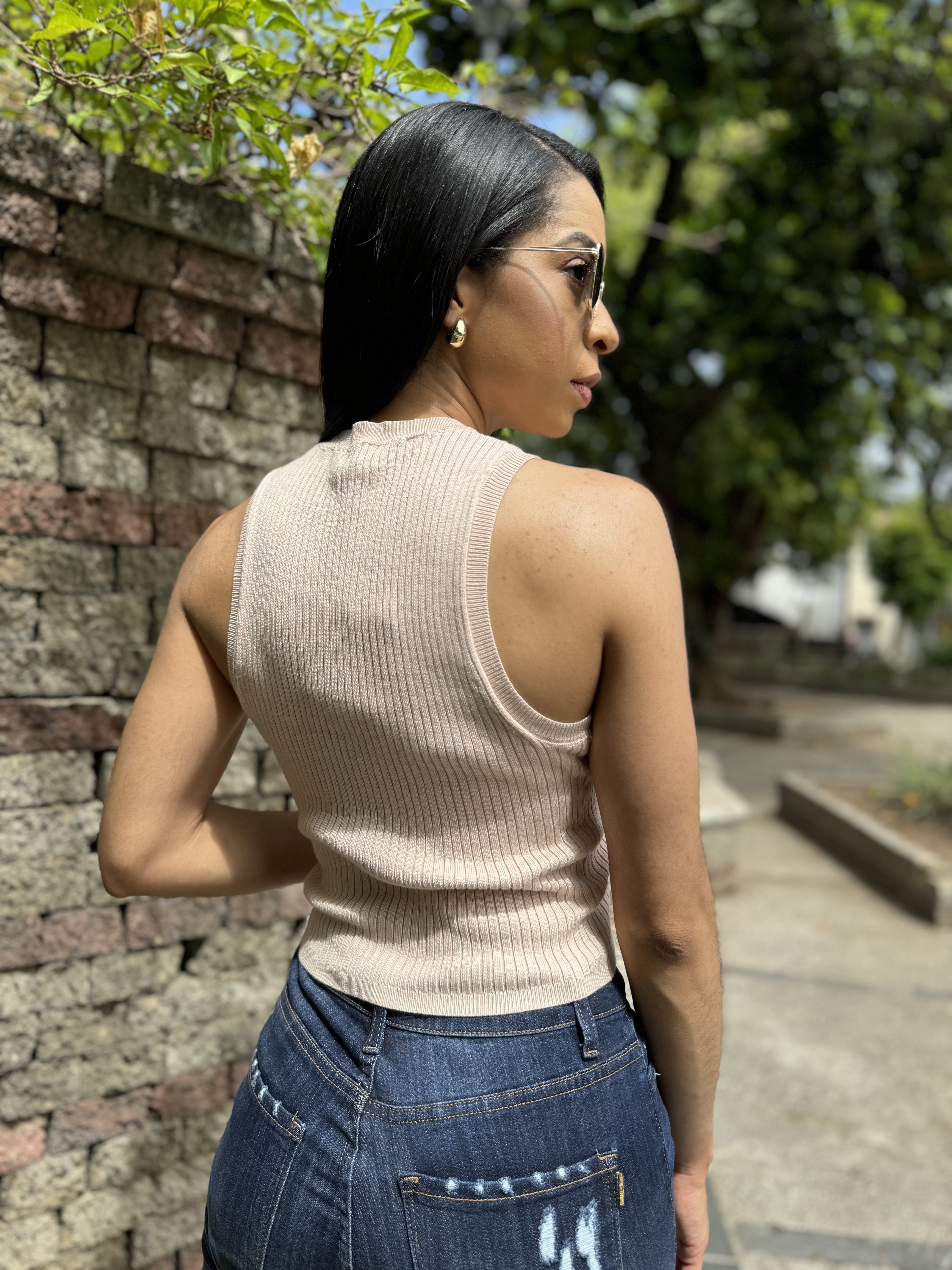 Sleeveless-Basic Ribbed Knit Top