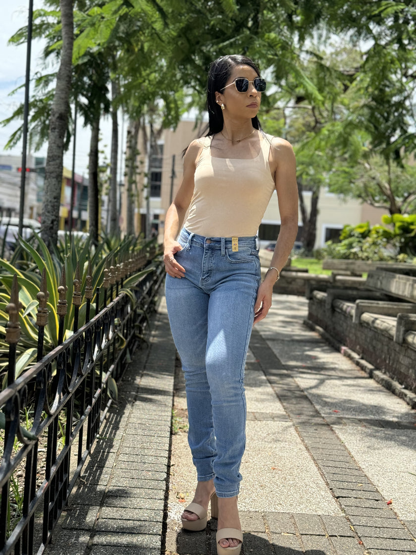 Sleeveless-Basic Squar-Shape Knit Bodysuit