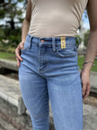 Elegant Light Blue Jeans for Effortless Chic
