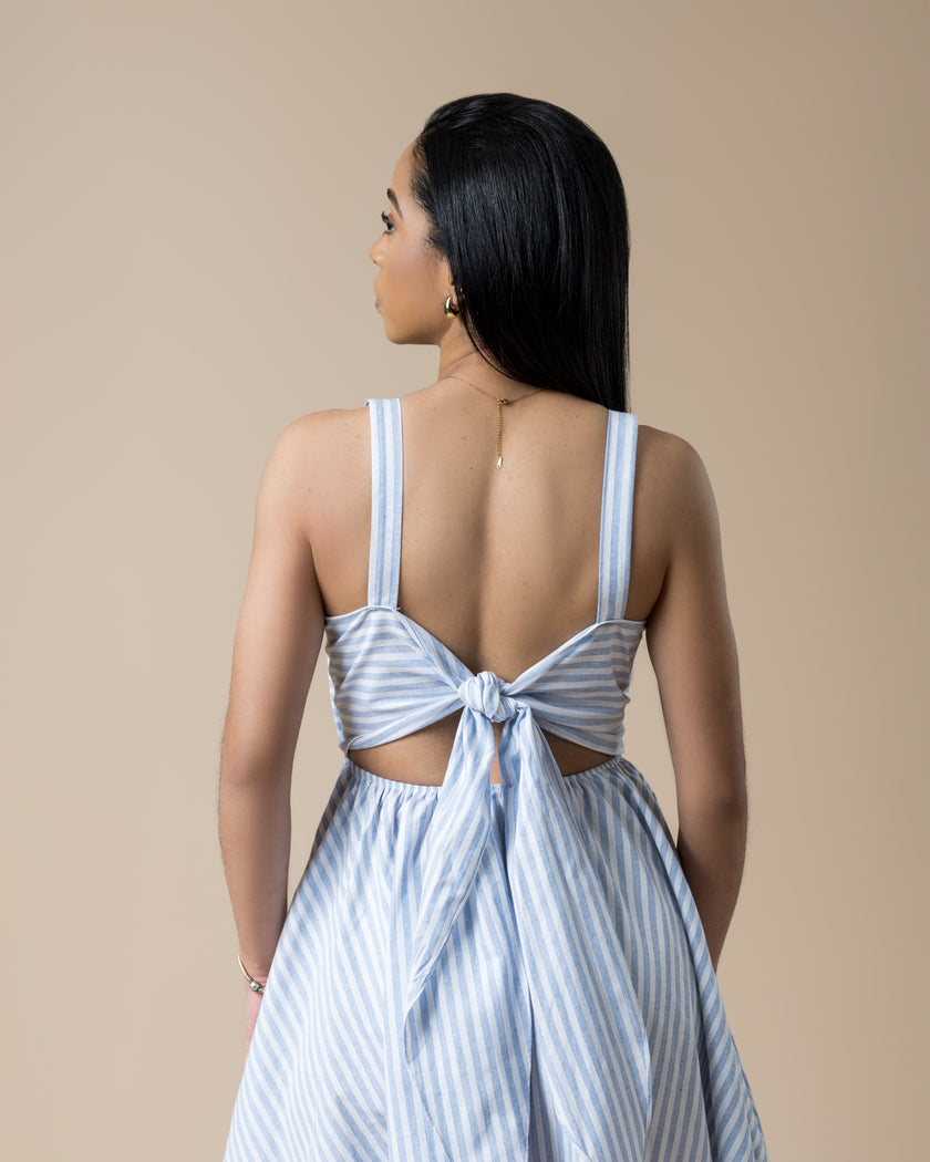 White/LT Blue Sleeveless Cut-out Waisted Tie Black Chest Mini Dress